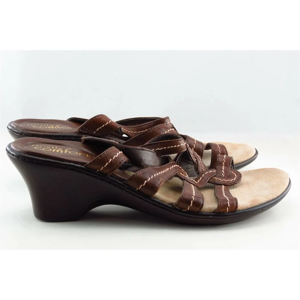 Strictly Comfort welcome shoe